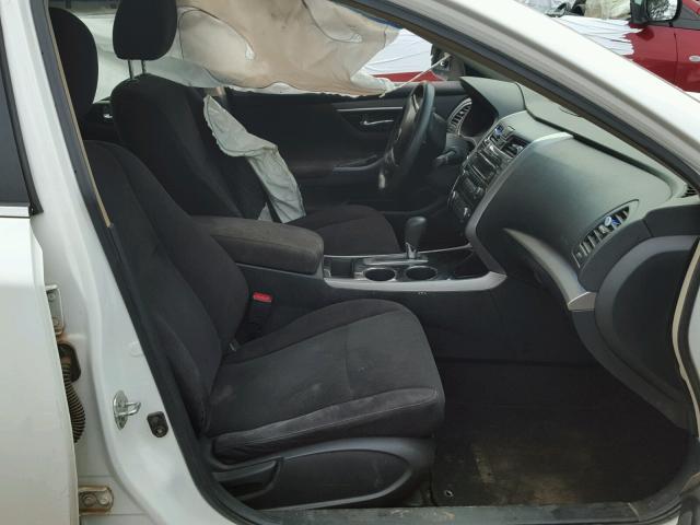 1N4AL3AP8DN578029 - 2013 NISSAN ALTIMA 2.5 WHITE photo 5