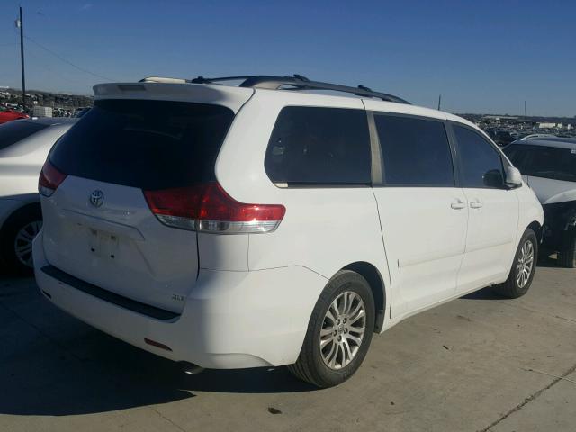 5TDYK3DC3BS146461 - 2011 TOYOTA SIENNA XLE WHITE photo 4