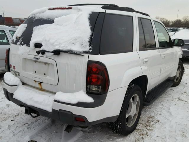 1GNDS13S352124846 - 2005 CHEVROLET TRAILBLAZE WHITE photo 4