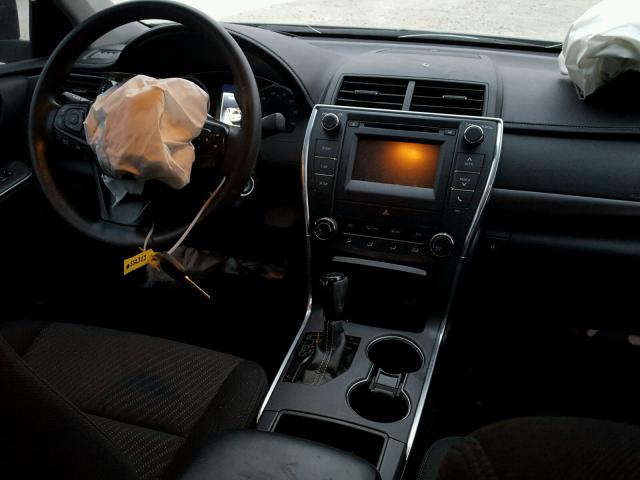 4T4BF1FK6GR552323 - 2016 TOYOTA CAMRY LE GRAY photo 9