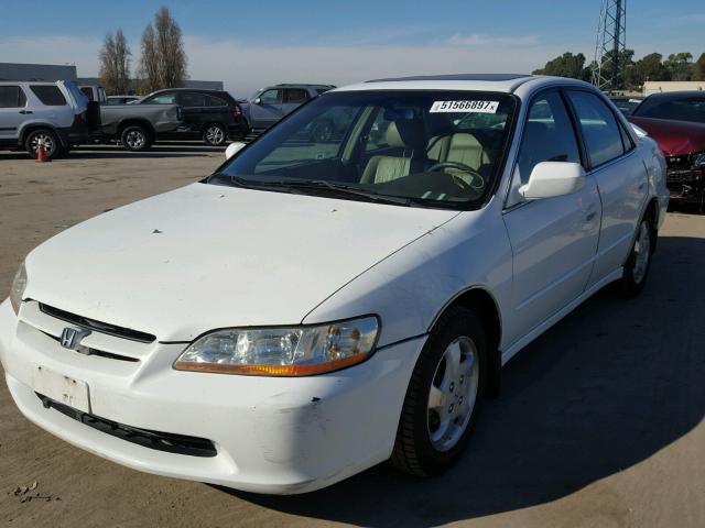 JHMCG6681YC005208 - 2000 HONDA ACCORD EX WHITE photo 2