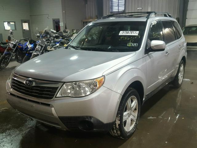 JF2SH63669H773169 - 2009 SUBARU FORESTER 2 GRAY photo 2