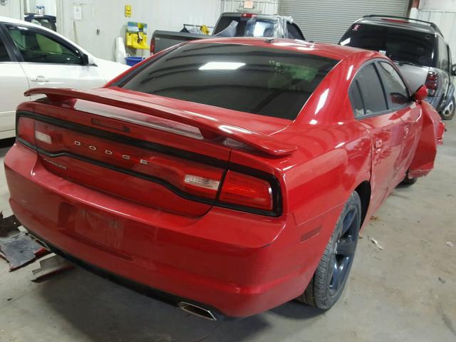 2C3CDXHG5DH526898 - 2013 DODGE CHARGER SX RED photo 4