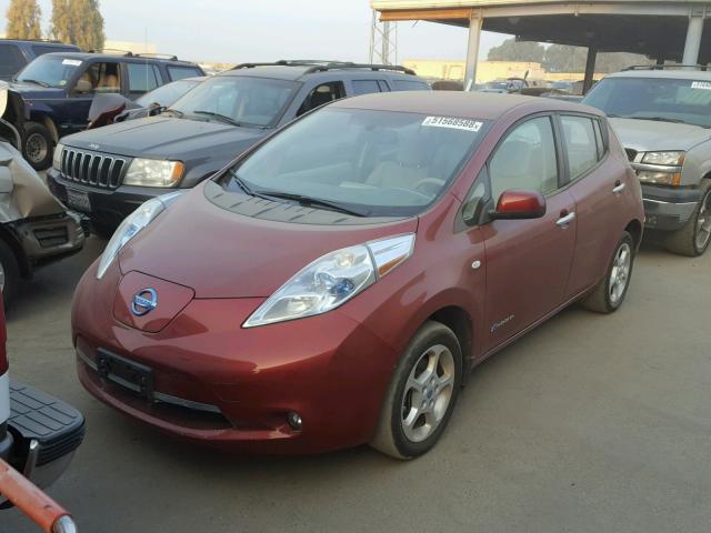 JN1AZ0CP0BT002127 - 2011 NISSAN LEAF SV RED photo 2