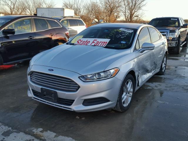 1FA6P0H79E5366613 - 2014 FORD FUSION SE SILVER photo 2