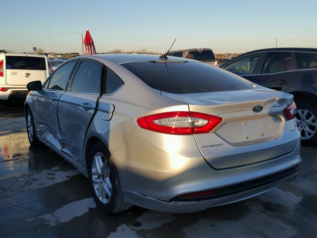 1FA6P0H79E5366613 - 2014 FORD FUSION SE SILVER photo 3