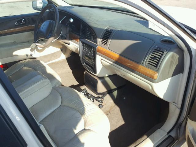 1LNFM97V5WY604167 - 1998 LINCOLN CONTINENTA BEIGE photo 5