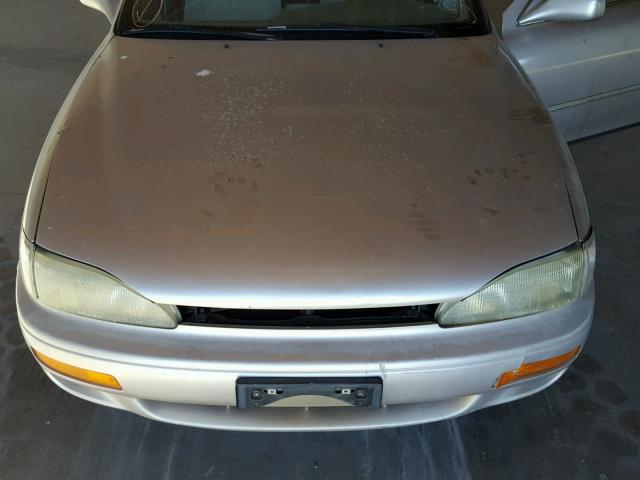 JT2BF12K3T0148930 - 1996 TOYOTA CAMRY LE SILVER photo 7