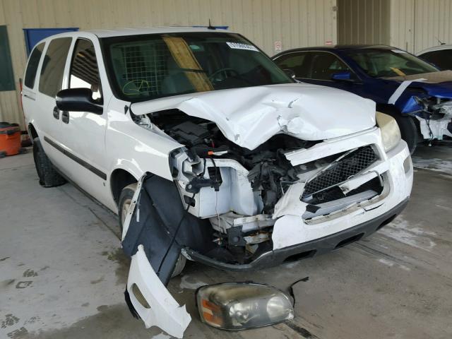 1GBDV13W08D211555 - 2008 CHEVROLET UPLANDER I WHITE photo 1