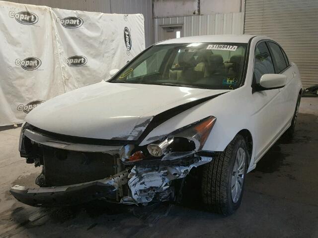 1HGCP2F3XCA124332 - 2012 HONDA ACCORD LX WHITE photo 2