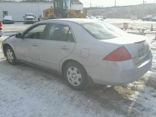 1HGCM56477A108212 - 2007 HONDA ACCORD LX SILVER photo 3