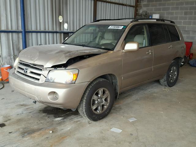 JTEDP21A060111197 - 2006 TOYOTA HIGHLANDER GOLD photo 2