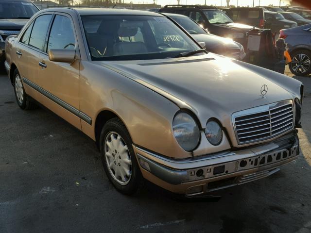 WDBJF55F3VA393876 - 1997 MERCEDES-BENZ E 320 GOLD photo 1