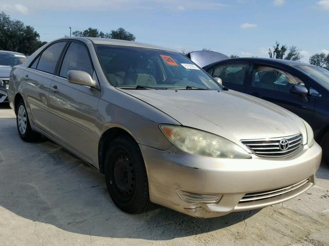 4T1BE32K65U500542 - 2005 TOYOTA CAMRY LE SILVER photo 1