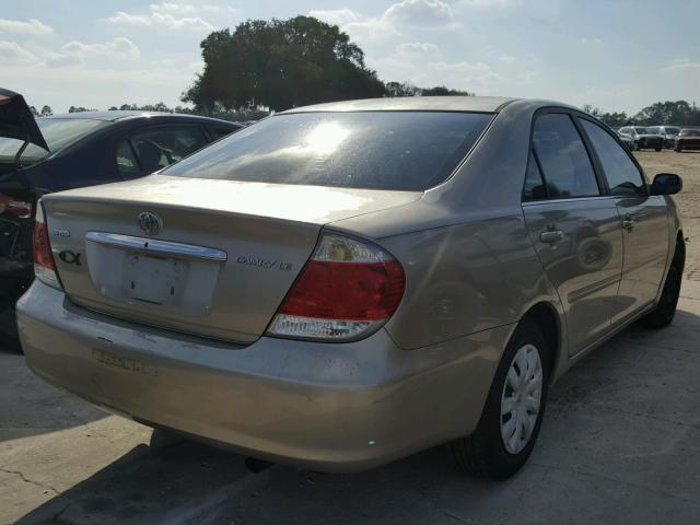 4T1BE32K65U500542 - 2005 TOYOTA CAMRY LE SILVER photo 4