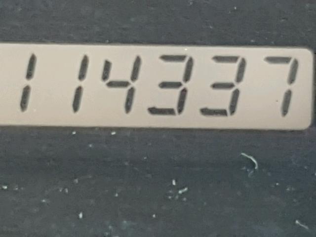 4T1BE32K65U500542 - 2005 TOYOTA CAMRY LE SILVER photo 8