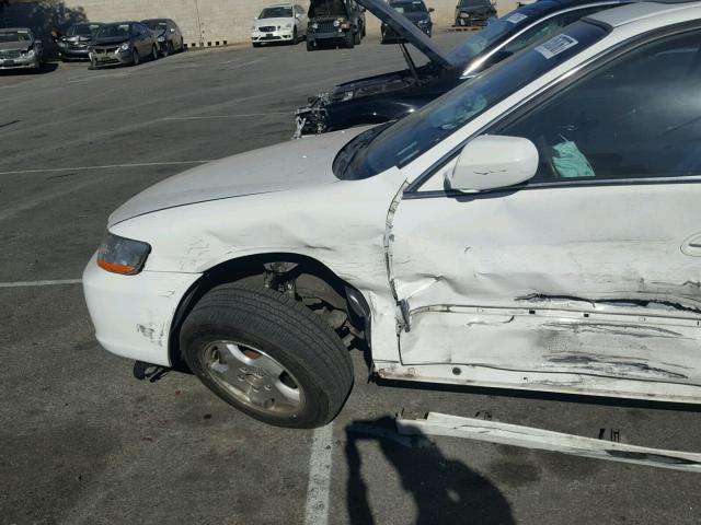 1HGCG1655YA057061 - 2000 HONDA ACCORD EX WHITE photo 9