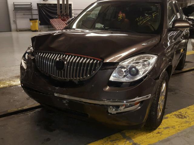 5GAEV23788J186485 - 2008 BUICK ENCLAVE CX BROWN photo 9