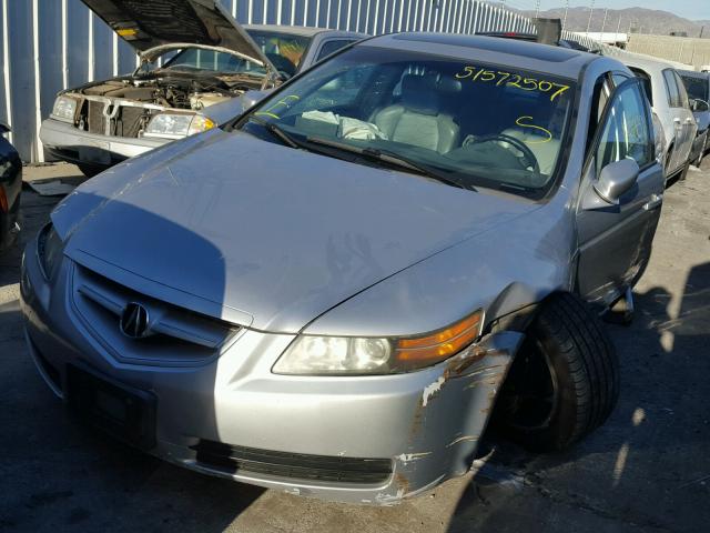 19UUA66286A039479 - 2006 ACURA 3.2TL SILVER photo 2