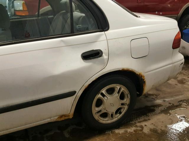 1Y1SK5282WZ441616 - 1998 CHEVROLET GEO PRIZM 白色 照片 9