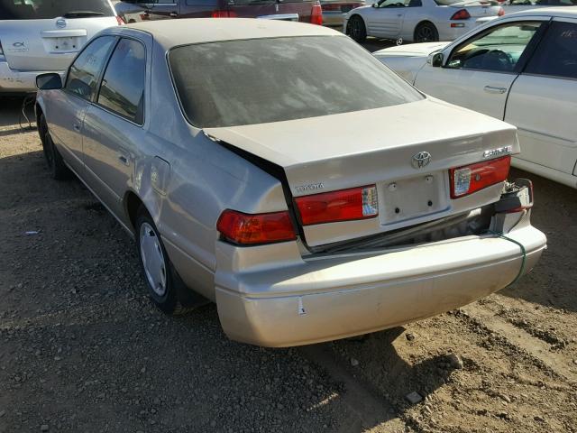 4T1BG22K9YU686652 - 2000 TOYOTA CAMRY CE GOLD photo 3