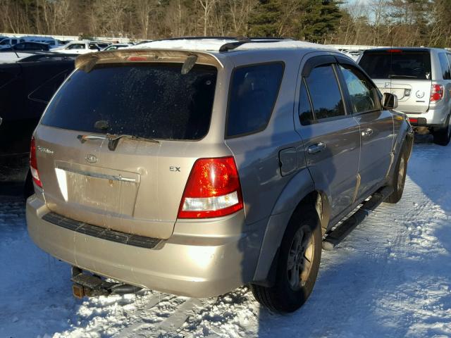 KNDJC733455423832 - 2005 KIA SORENTO EX BEIGE photo 4