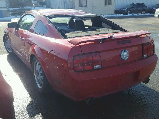 1ZVHT82H675283719 - 2007 FORD MUSTANG GT RED photo 3