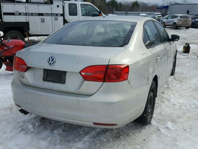 3VW2K7AJ0BM386922 - 2011 VOLKSWAGEN JETTA BASE SILVER photo 4