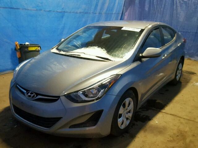 5NPDH4AE7GH793578 - 2016 HYUNDAI ELANTRA SE GRAY photo 2