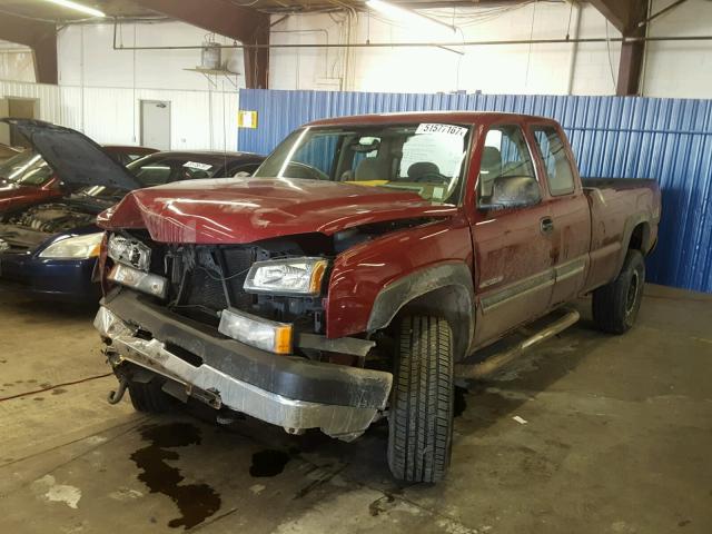 1GCHK29U05E185322 - 2005 CHEVROLET SILVERADO MAROON photo 2