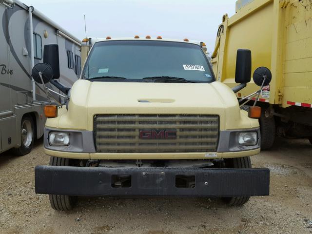 1GDJ5C1G66F900437 - 2006 GMC C5500 C5C0 YELLOW photo 9