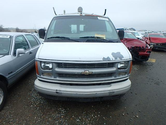 1GCFG25W4Y1265427 - 2000 CHEVROLET EXPRESS G2 WHITE photo 10