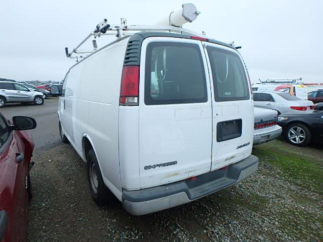 1GCFG25W4Y1265427 - 2000 CHEVROLET EXPRESS G2 WHITE photo 3