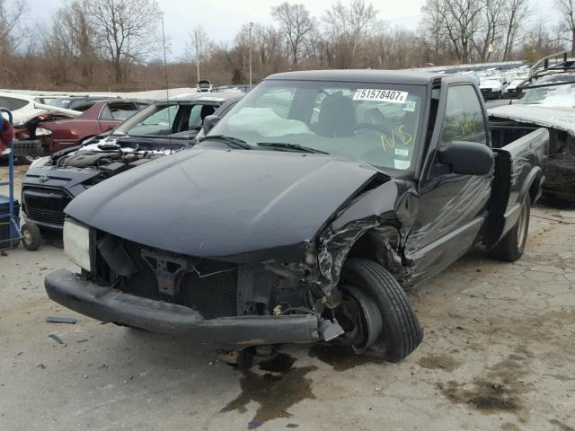 1GTCS14XX38104263 - 2003 GMC SONOMA BLACK photo 2