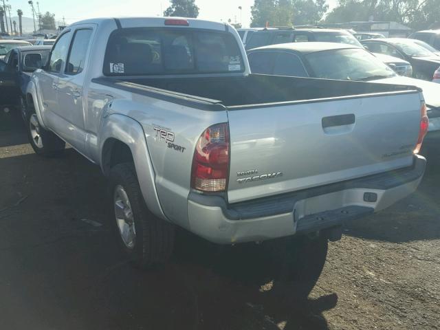 3TMKU72N75M003755 - 2005 TOYOTA TACOMA DOU SILVER photo 3