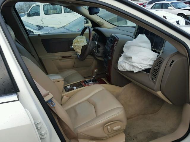 1GYEE63A960218214 - 2006 CADILLAC SRX WHITE photo 5