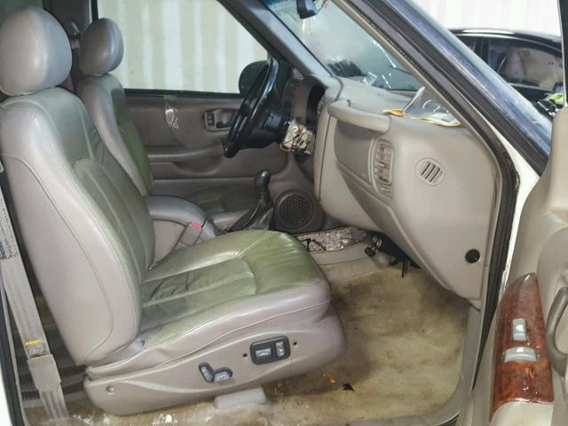 1GHDT13W712206141 - 2001 OLDSMOBILE BRAVADA WHITE photo 5