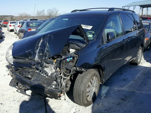 5TDZK23C68S154787 - 2008 TOYOTA SIENNA LE BLACK photo 2