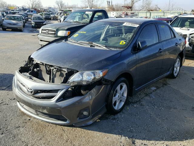 2T1BU4EE8DC961546 - 2013 TOYOTA COROLLA BA GRAY photo 2