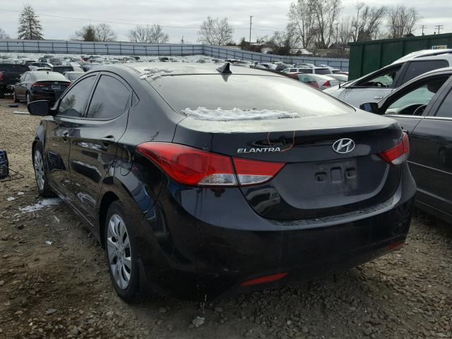 5NPDH4AE2DH218199 - 2013 HYUNDAI ELANTRA GL BLACK photo 3