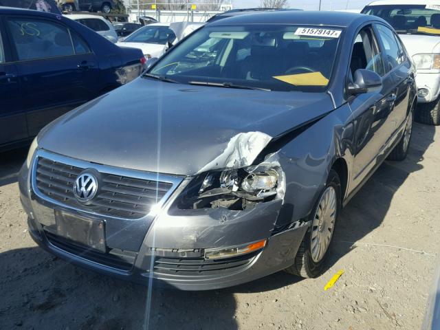 WVWJK73C27P035301 - 2007 VOLKSWAGEN PASSAT GRAY photo 2