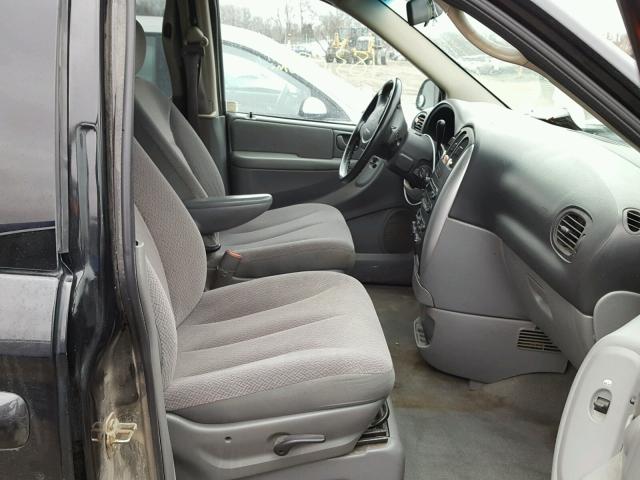 2A4GP54L77R206969 - 2007 CHRYSLER TOWN & COU BLACK photo 5