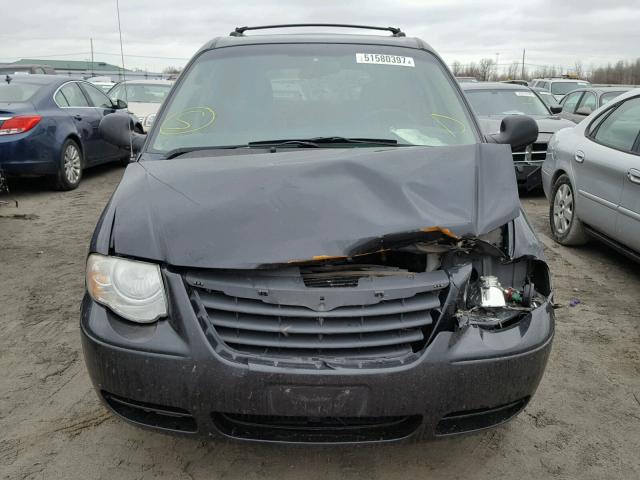 2A4GP54L77R206969 - 2007 CHRYSLER TOWN & COU BLACK photo 7