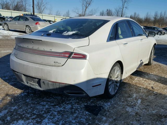 3LN6L2JK6FR615573 - 2015 LINCOLN MKZ WHITE photo 4