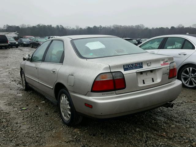 1HGCD5659VA023796 - 1997 HONDA ACCORD EX BEIGE photo 3