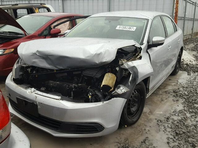 3VW2K7AJ6EM254817 - 2014 VOLKSWAGEN JETTA BASE SILVER photo 2