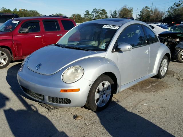 3VWRW31C07M510854 - 2007 VOLKSWAGEN NEW BEETLE 银色 照片 2