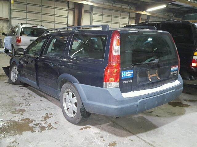 YV1SZ58D121051517 - 2002 VOLVO V70 XC BLUE photo 3