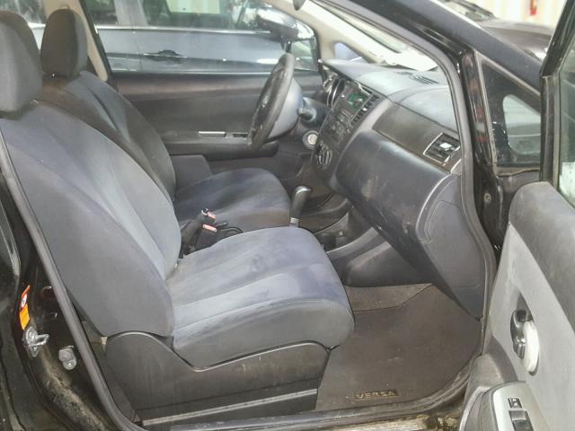 3N1BC13E69L477029 - 2009 NISSAN VERSA S BLACK photo 5