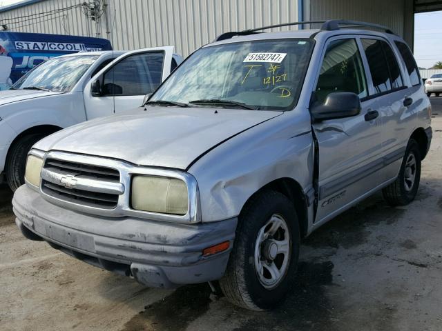 2CNBE13C736931446 - 2003 CHEVROLET TRACKER SILVER photo 2